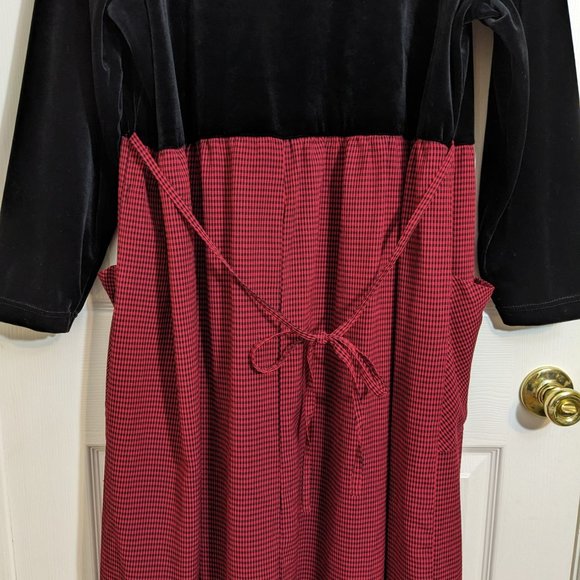 Pellini 1990s Vintage Black Velvet & Red Checkered Maxi Apron Dress - size 18/20 - Picture 10 of 13
